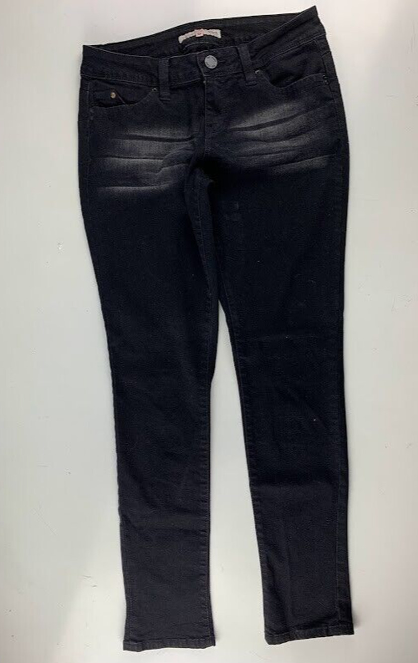 YMI/ WannaBettaButt? Black Straight Leg Jeans Juniors Size 9